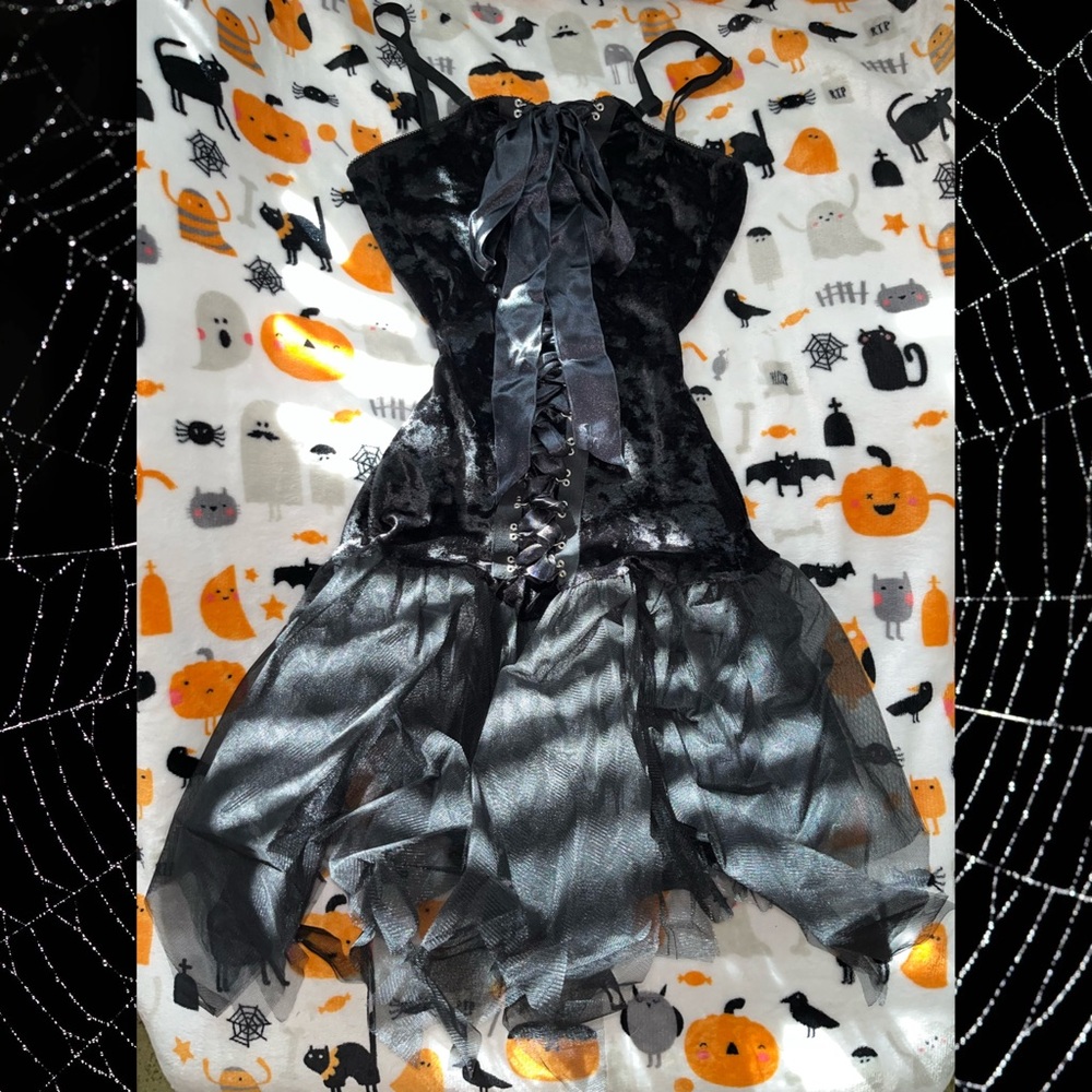 vintage leg avenue crushed velvet gothic fairycore style corset minidress